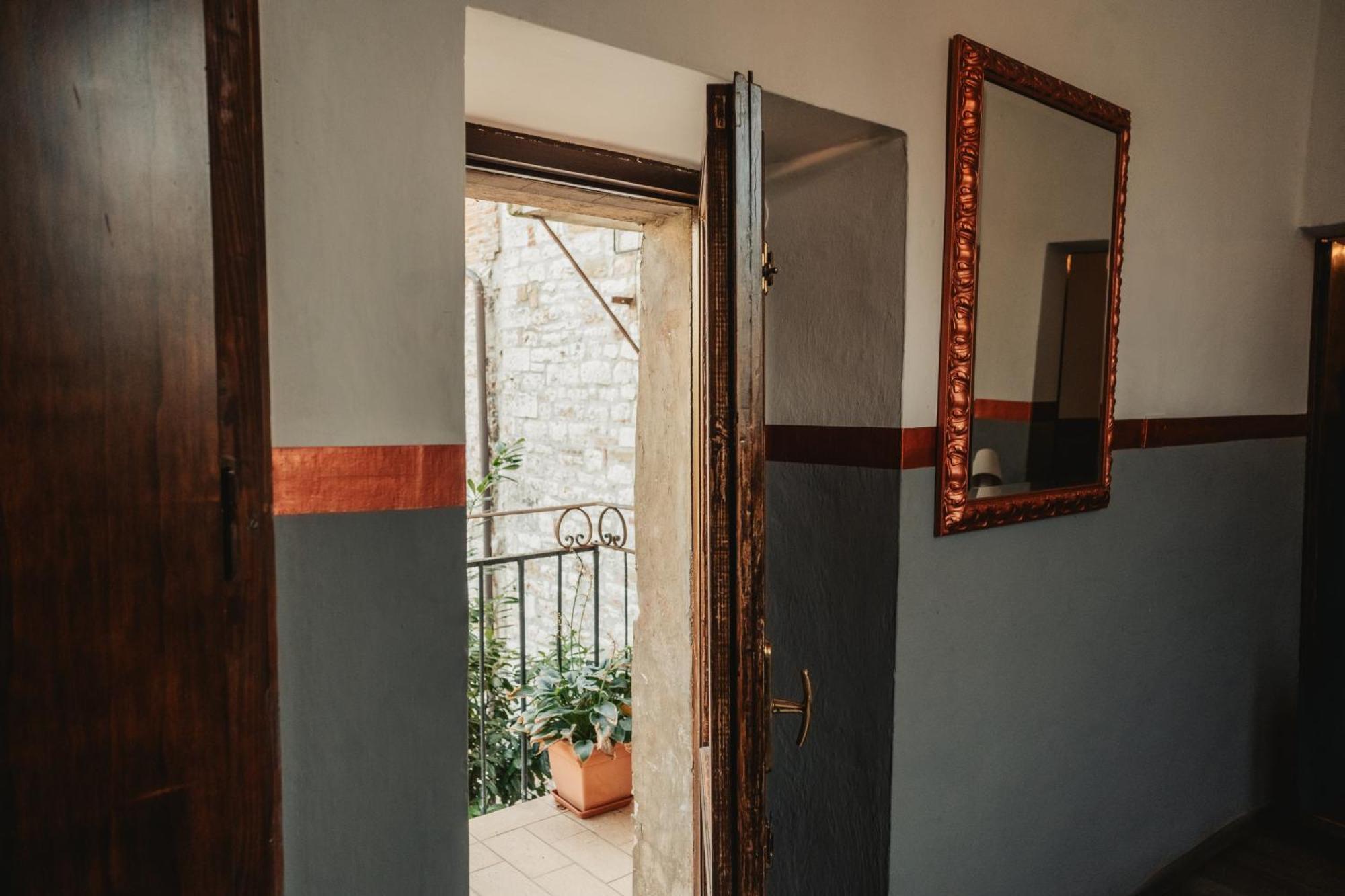 Locanda Del Duca グッビオ エクステリア 写真